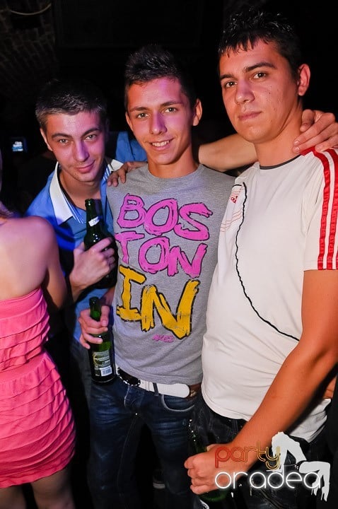 Chef de pomină în Club Escape,