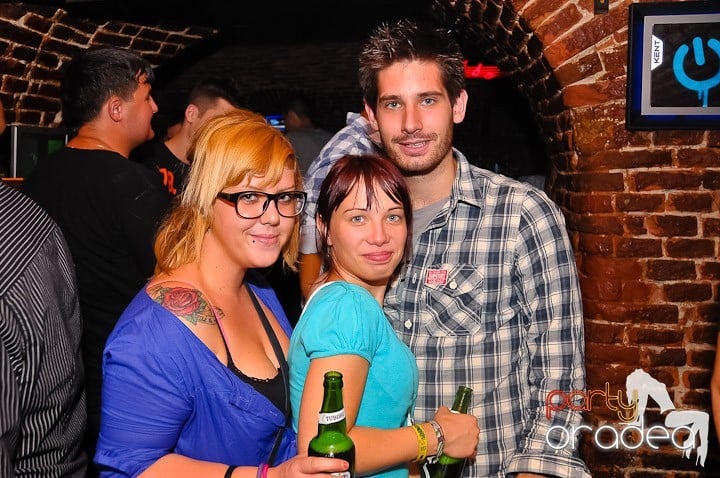 Chef de pomină în Club Escape,
