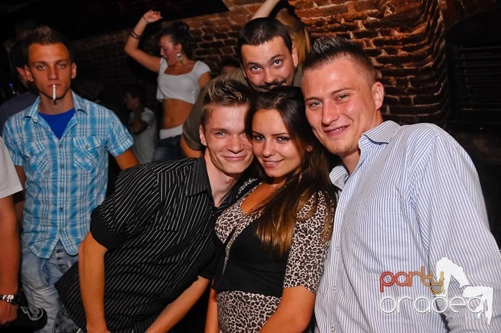 Chef de pomină în Club Escape,
