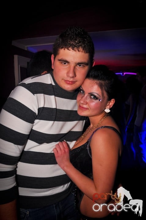 Club Atti's pe ringul de dans, 