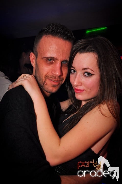 Club Atti's pe ringul de dans, 