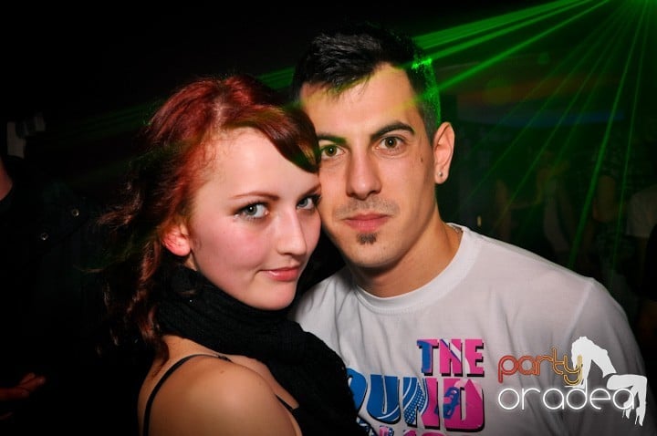 Club Atti's pe ringul de dans, 
