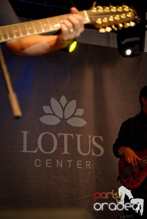 Concert Taxi, Lotus Center