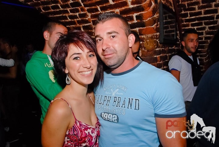 Cum se petrece joi în Escape?,
