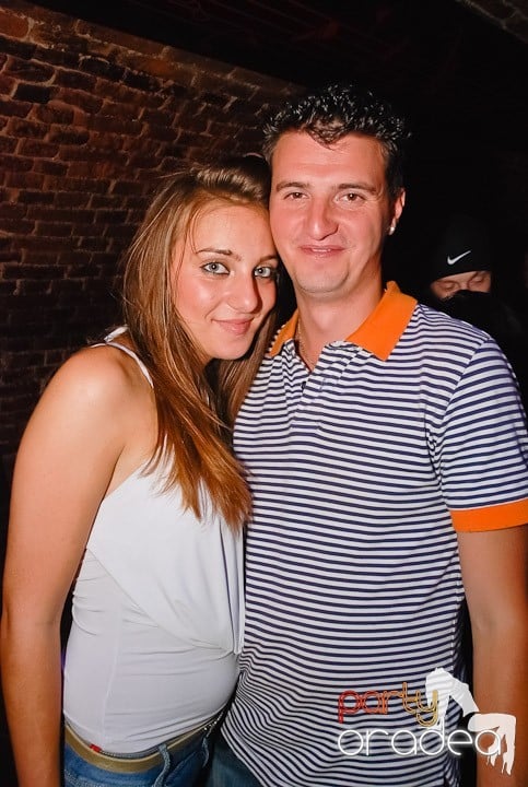 Cum se petrece joi în Escape?, 