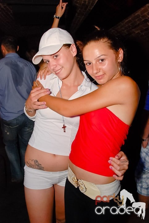Cum se petrece joi în Escape?,