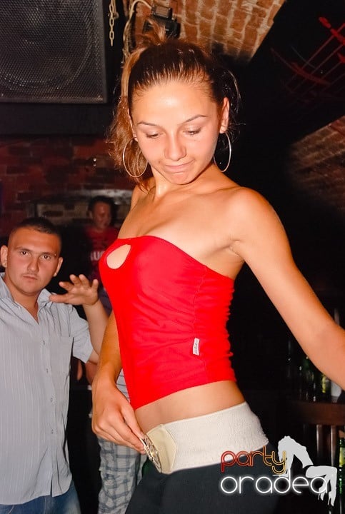 Cum se petrece joi în Escape?, 