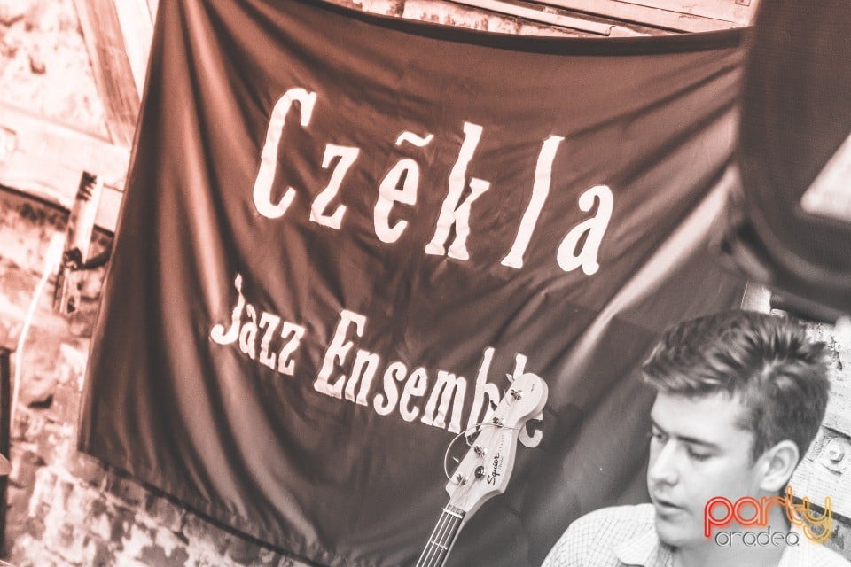Czékla Jazz Ensemble, Bodega