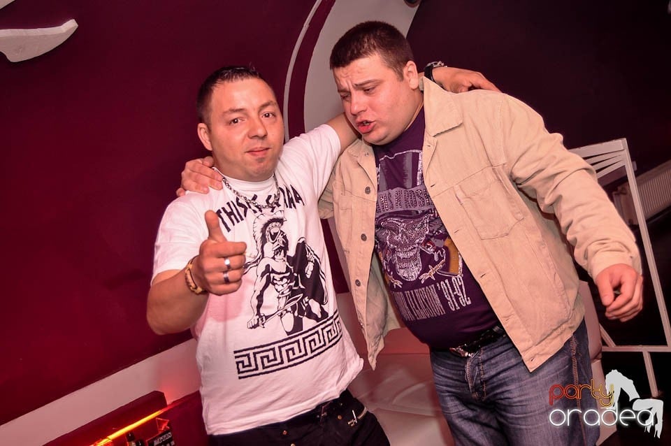 Dessert Band Live în Club Atti's,