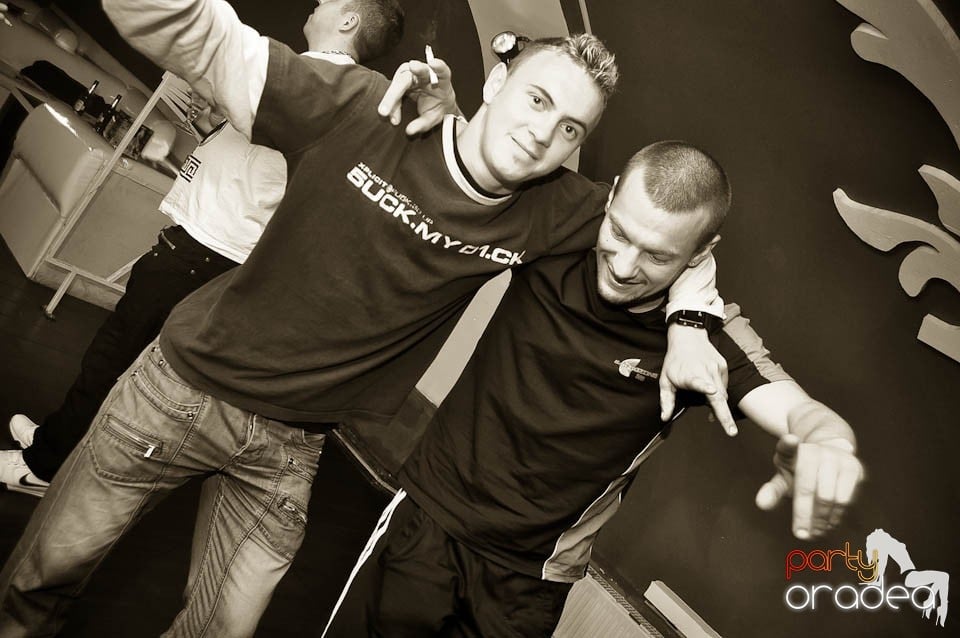 Dessert Band Live în Club Atti's,