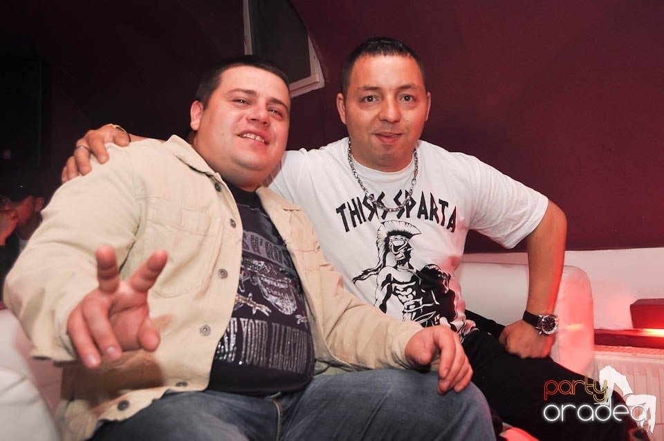 Dessert Band Live în Club Atti's,