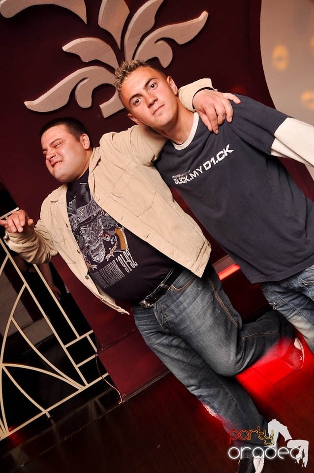 Dessert Band Live în Club Atti's,