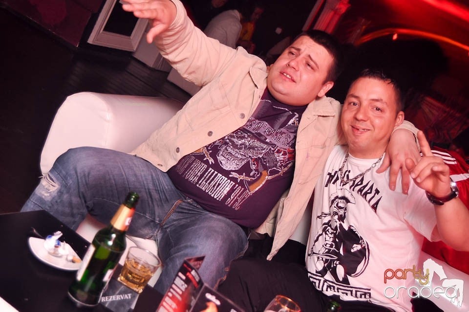 Dessert Band Live în Club Atti's,