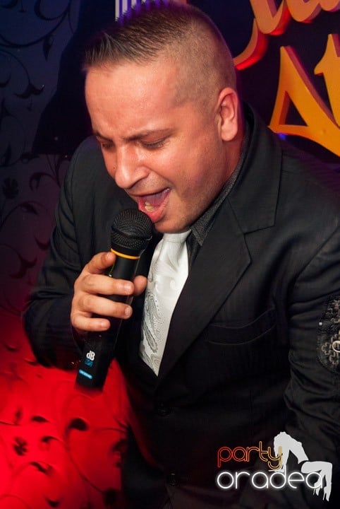 Distracţie cu LL Junior în Club Atti's,