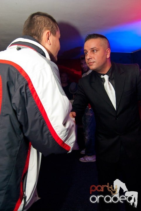 Distracţie cu LL Junior în Club Atti's,