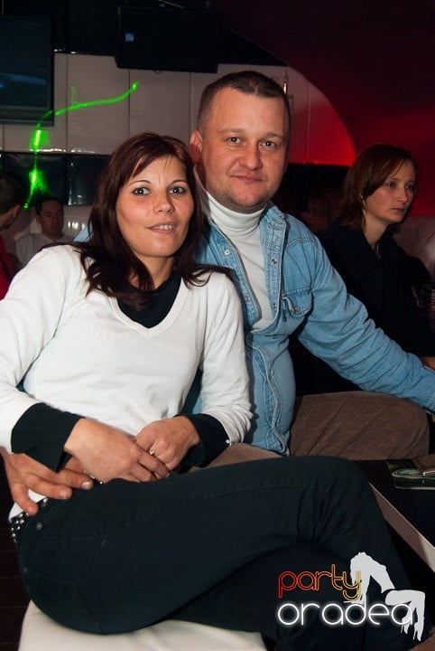 Distracţie cu LL Junior în Club Atti's,