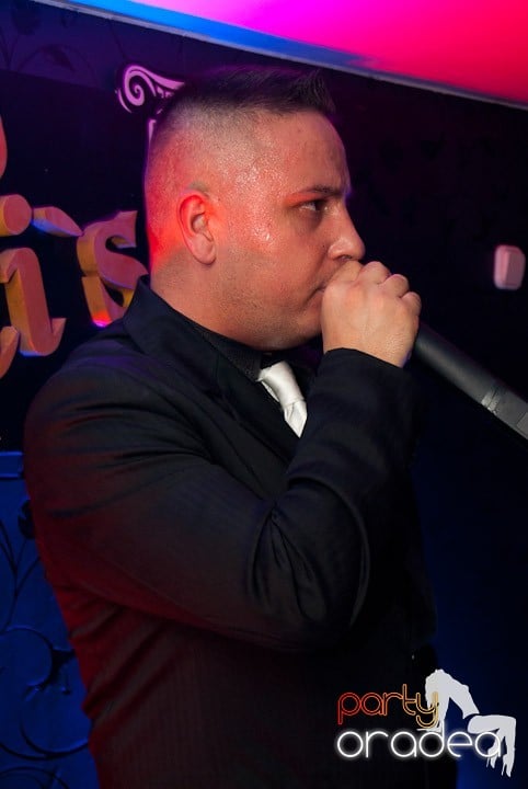 Distracţie cu LL Junior în Club Atti's,