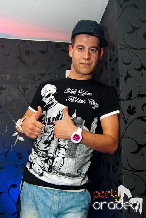 Distracţie cu LL Junior în Club Atti's,