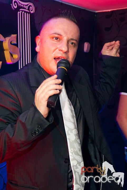 Distracţie cu LL Junior în Club Atti's,