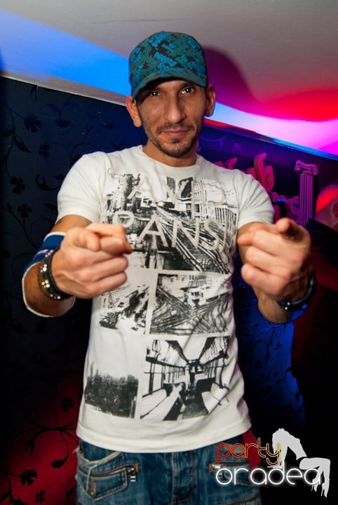 Distracţie cu LL Junior în Club Atti's,