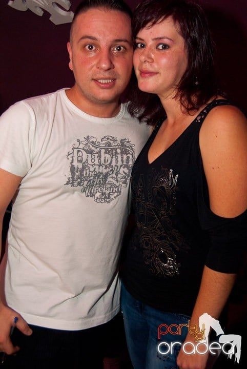 Distracţie cu LL Junior în Club Atti's,