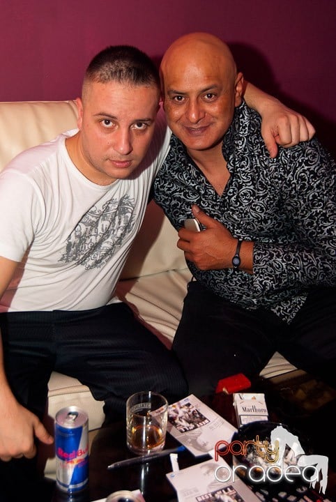 Distracţie cu LL Junior în Club Atti's,