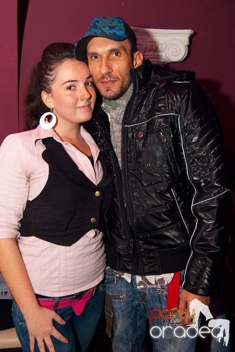 Distracţie cu LL Junior în Club Atti's,