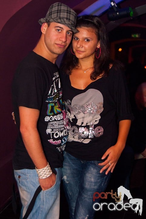 Distracţie cu LL Junior în Club Atti's,