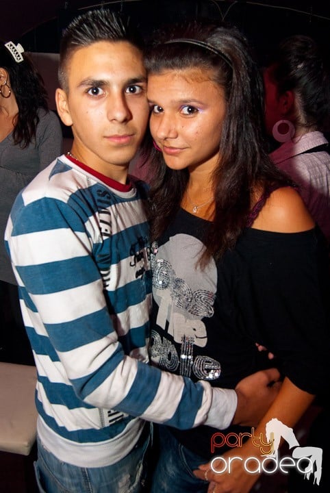 Distracţie cu LL Junior în Club Atti's,