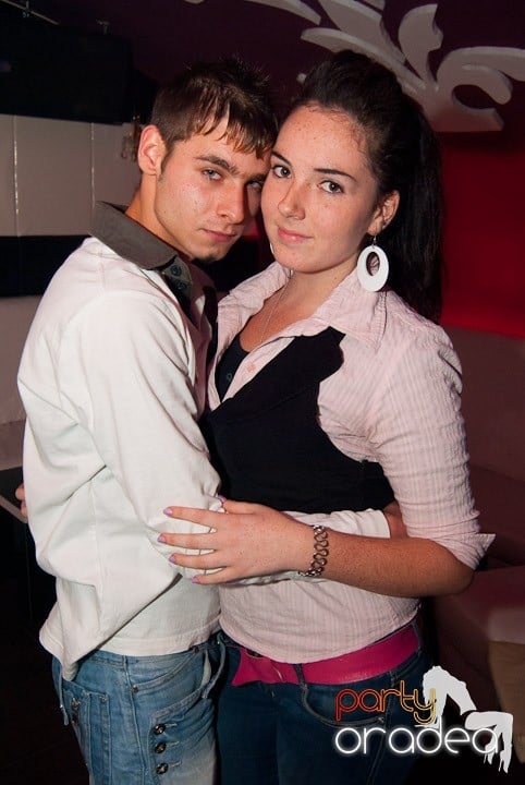 Distracţie cu LL Junior în Club Atti's,