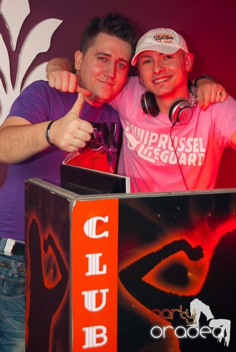 Distracţie cu LL Junior în Club Atti's,