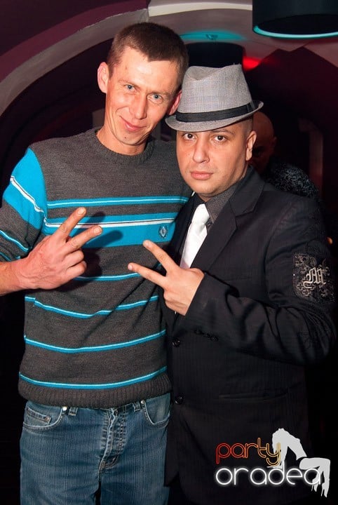 Distracţie cu LL Junior în Club Atti's,