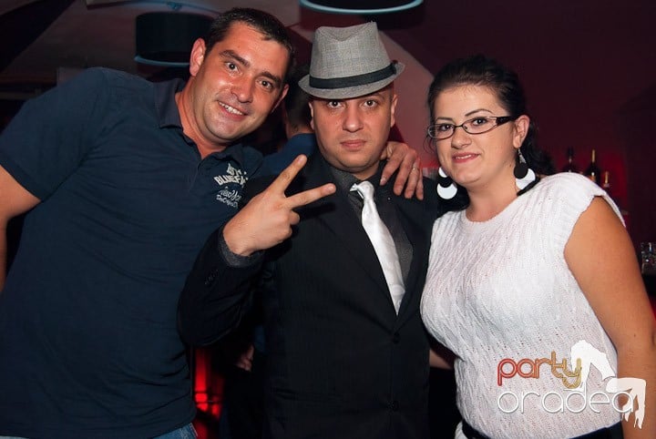 Distracţie cu LL Junior în Club Atti's,