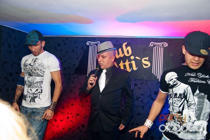 Distracţie cu LL Junior în Club Atti's,