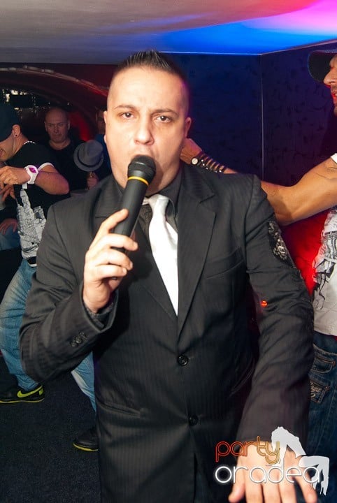 Distracţie cu LL Junior în Club Atti's,
