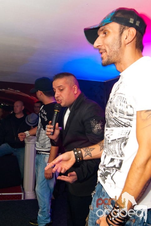 Distracţie cu LL Junior în Club Atti's,