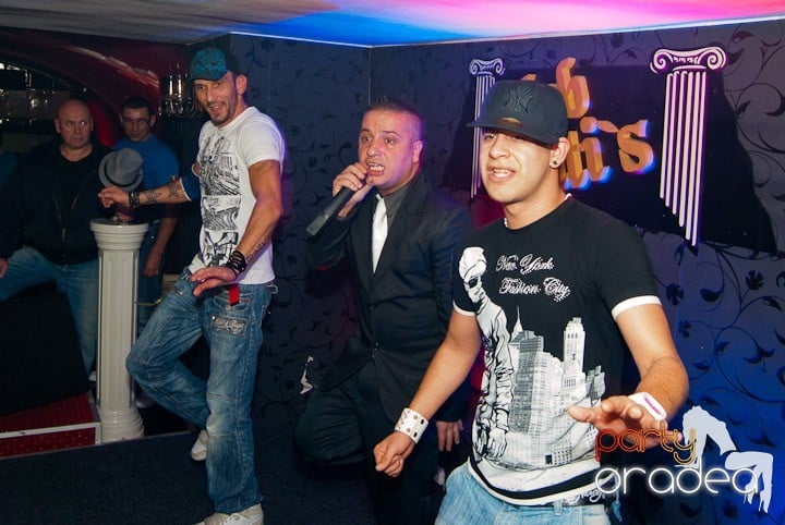 Distracţie cu LL Junior în Club Atti's,