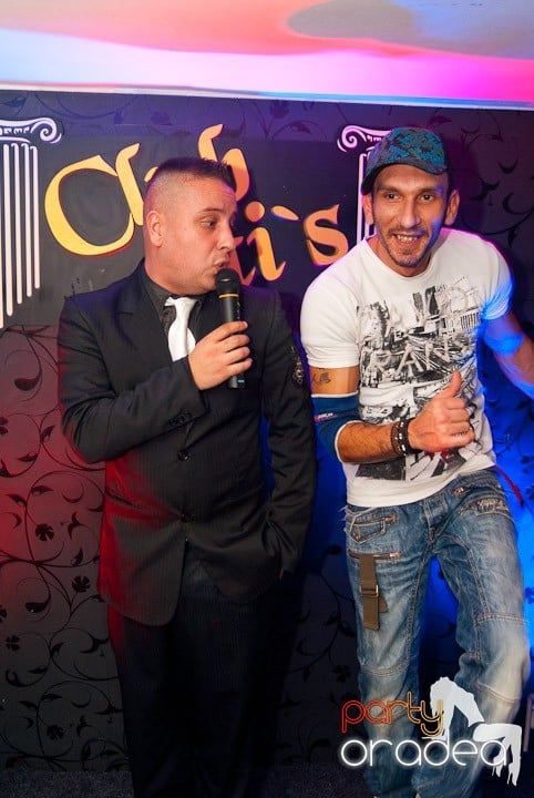 Distracţie cu LL Junior în Club Atti's,