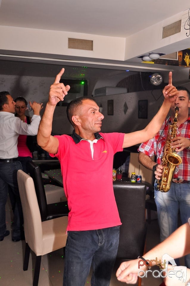 Distracţie cu muzică LIVE în Dizalya, 