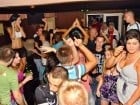 Distracţie de weekend în Club Seven
