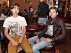 Distracţie în Chanson Café