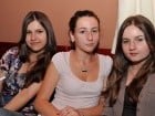 Distracţie în Chanson Café