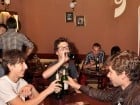 Distracţie în Chanson Café