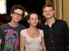 Distracţie în Chanson Café