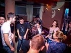 Distracţie în Chanson Café