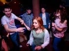Distracţie în Chanson Café