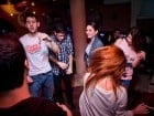 Distracţie în Chanson Café