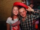 Distracţie în Club Downtown