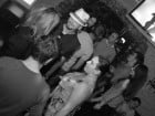 Distracţie în Club Downtown