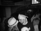 Distracţie în Club Downtown